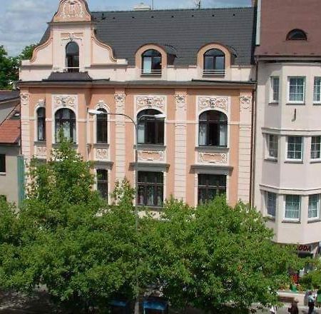 Penzion Lara Τσέσκε Μπουντεγιόβιτσε Εξωτερικό φωτογραφία